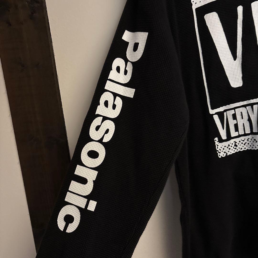 Palace VHSロゴ 長袖カットソー 黒