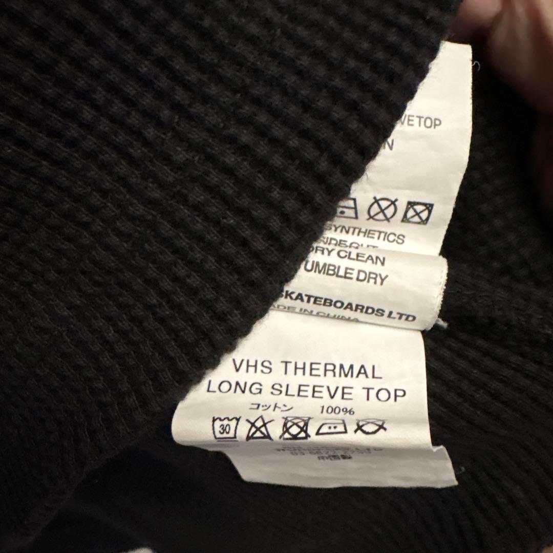 Palace VHSロゴ 長袖カットソー 黒