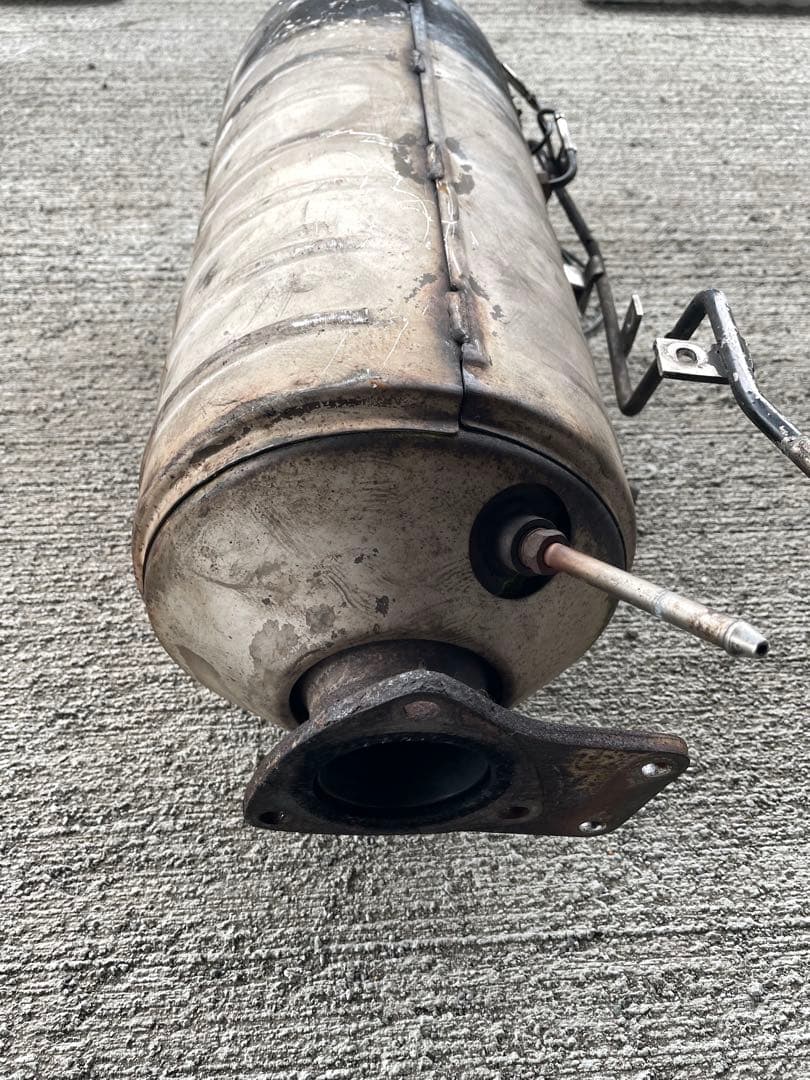 三菱ふそう　触媒　DPF ME555982　FE2＃.5＃.7＃.8＃(6UL)