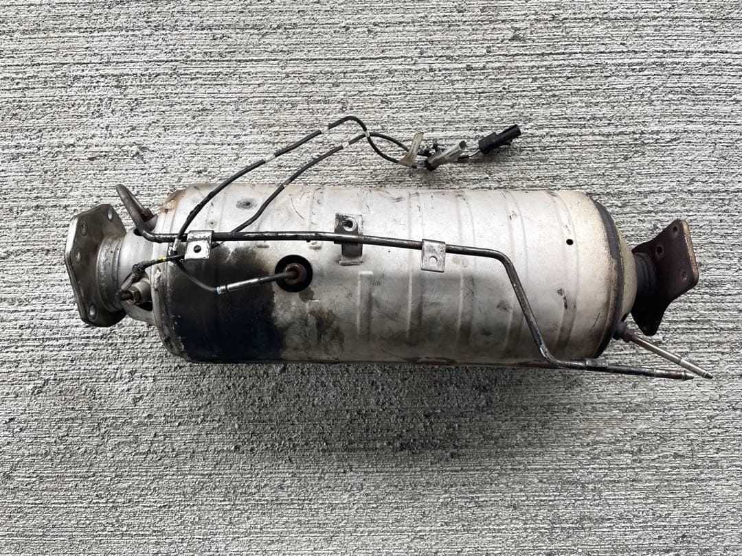 三菱ふそう　触媒　DPF ME555982　FE2＃.5＃.7＃.8＃(6UL)