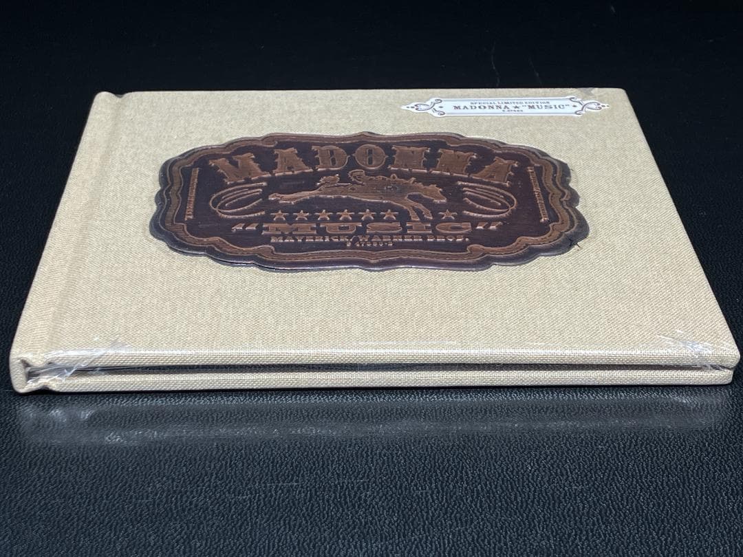 新品未開封 マドンナ ミュージック 限定盤 布表紙ジャケット ベージュ仕様