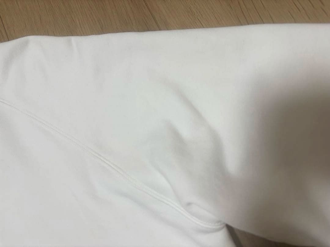 アワーホーム　裏毛素材のクルーネックプルオーバー　オフホワイト