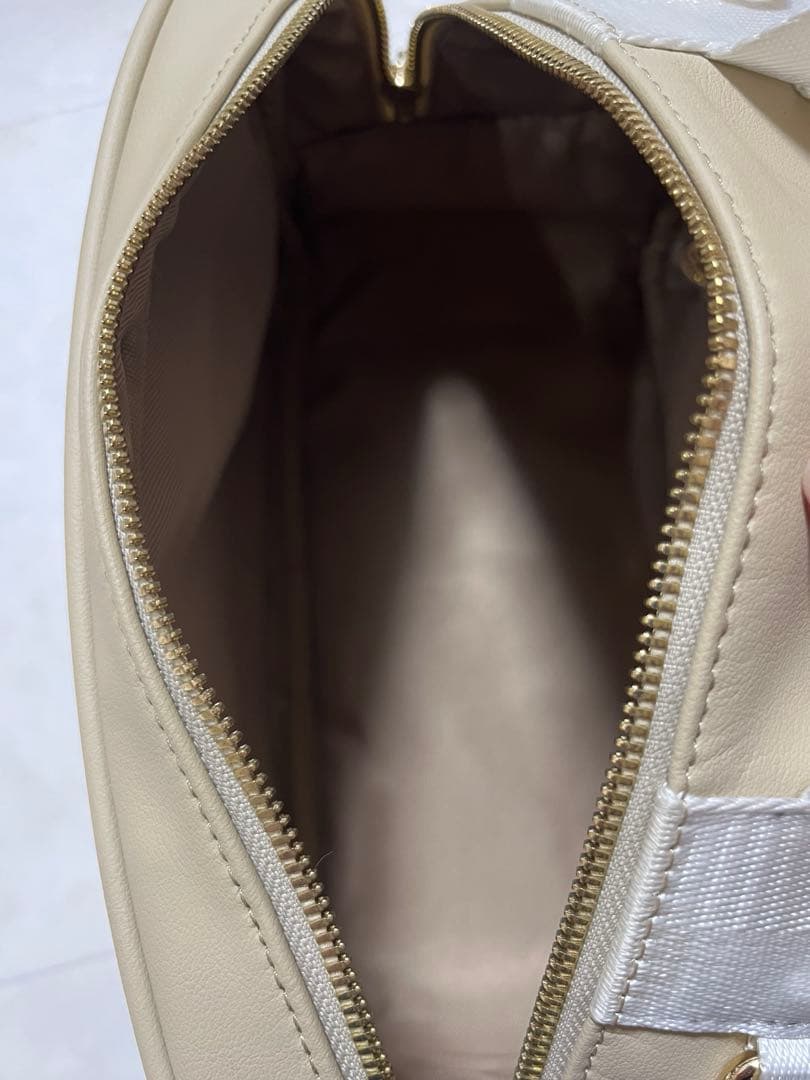 ムータ　バック