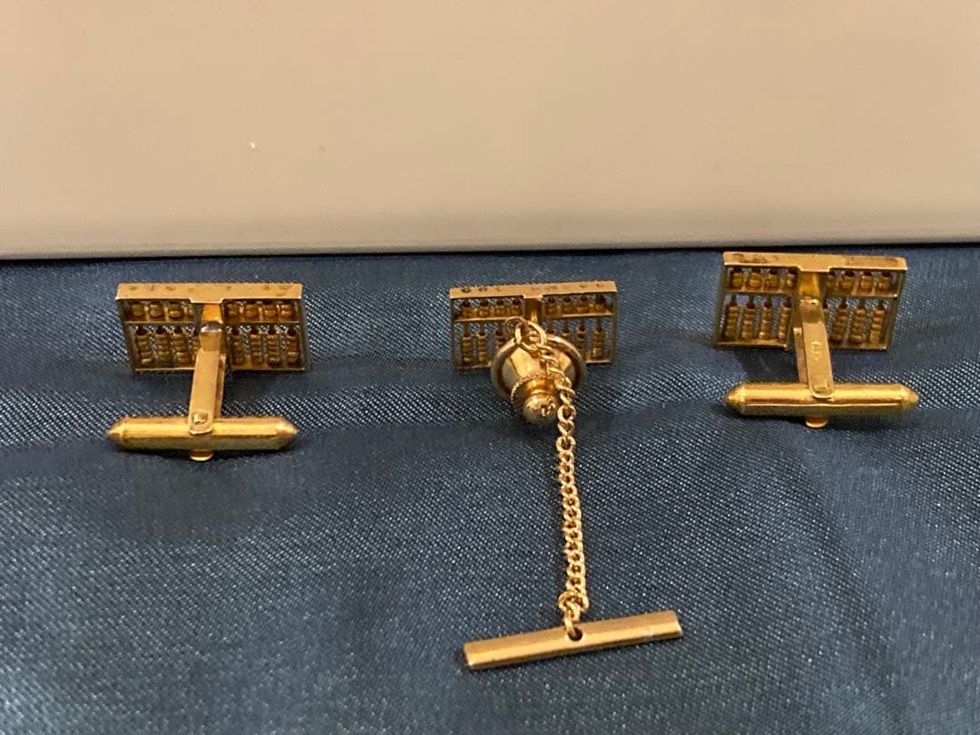 14K 金製 そろばんモチーフ カフス＆ネクタイピン 3点セット　商売繁盛祈願