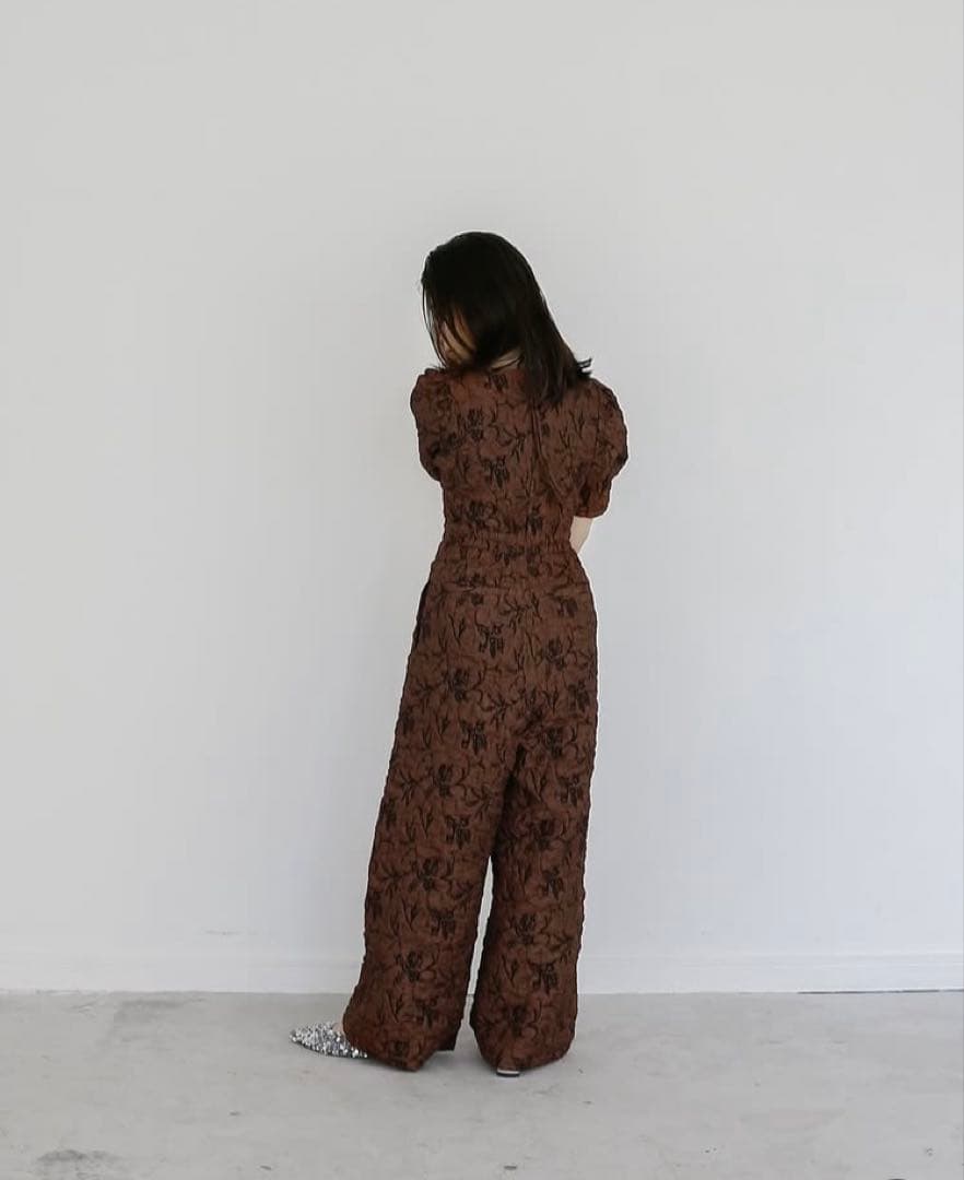 美品Cara by katrin TOKYO v neck all-in-one