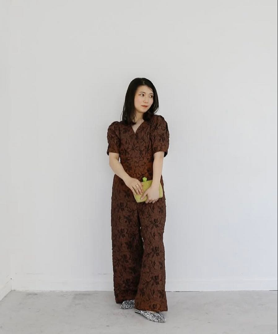 美品Cara by katrin TOKYO v neck all-in-one