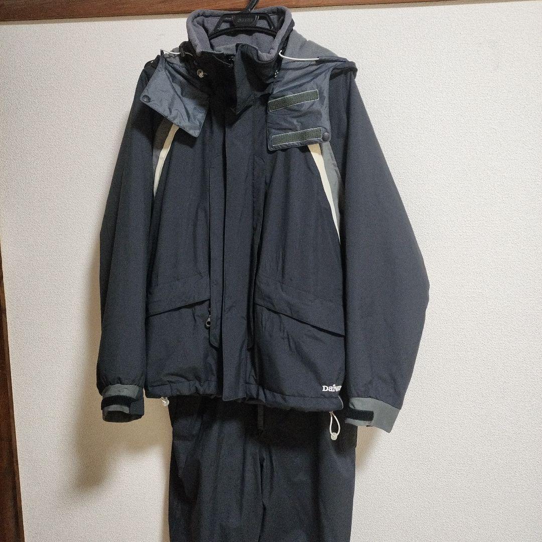 ダイワ　フィッシングスーツ 透湿防水素材 レインマックス　黒　Daiwa