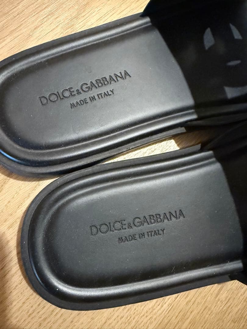 Dolce & Gabbana ブラックサンダル