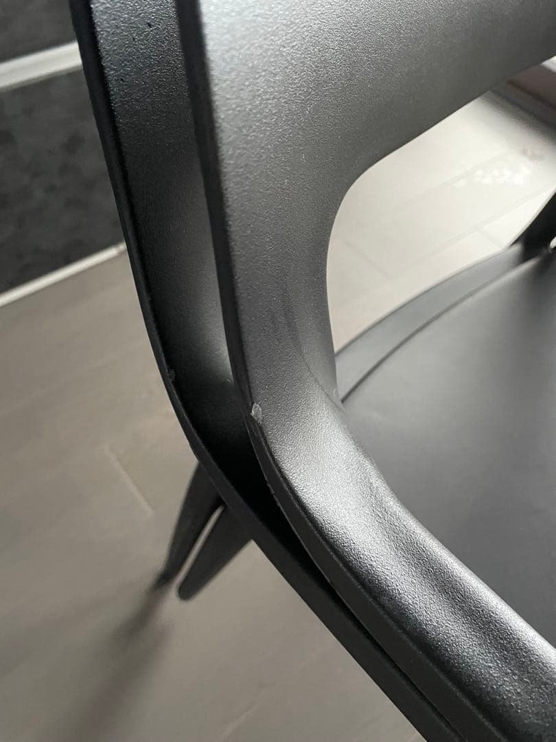 ブラック アーム付きダイニングチェア　ART OF BLACK 2脚セット