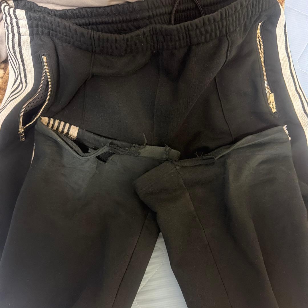 needles スウェット