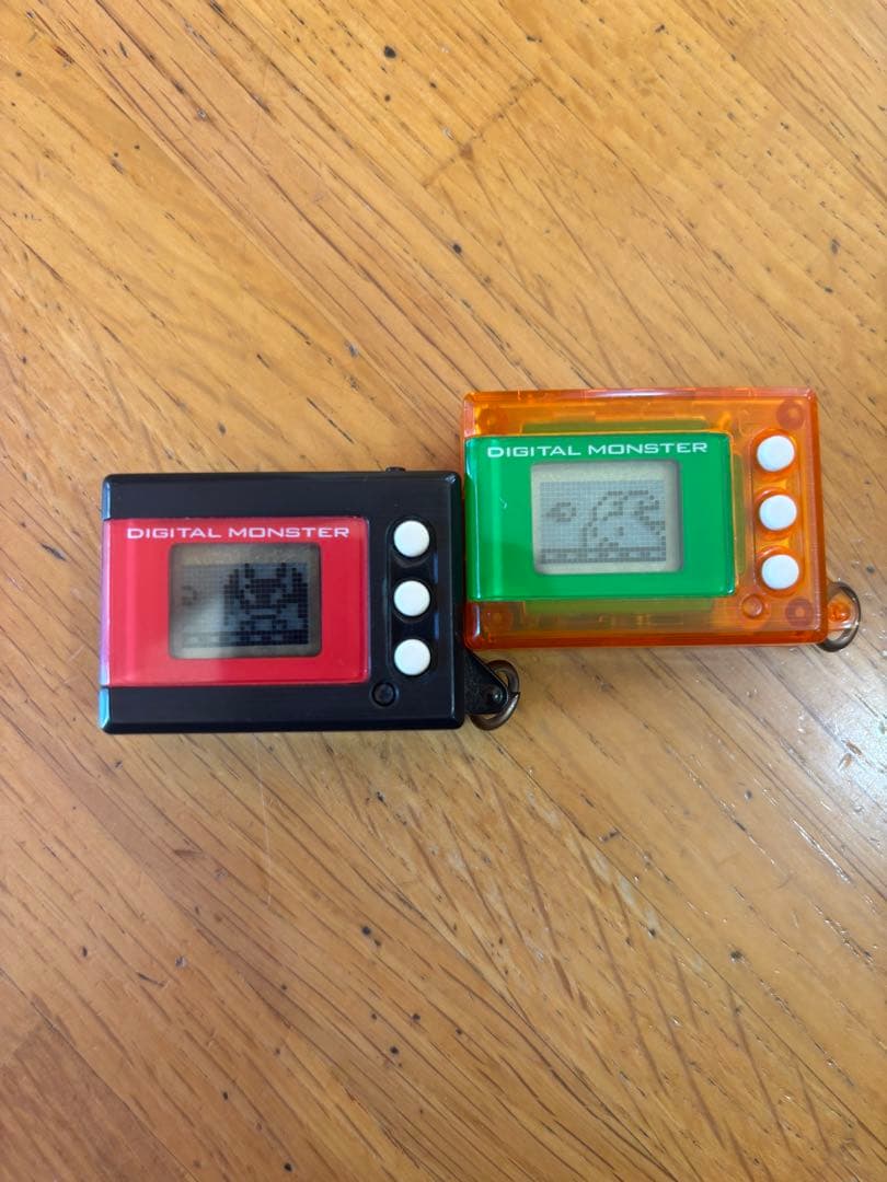 デジモンミニver.3.0 クリアオレンジ　ブラックレッド　2個セット