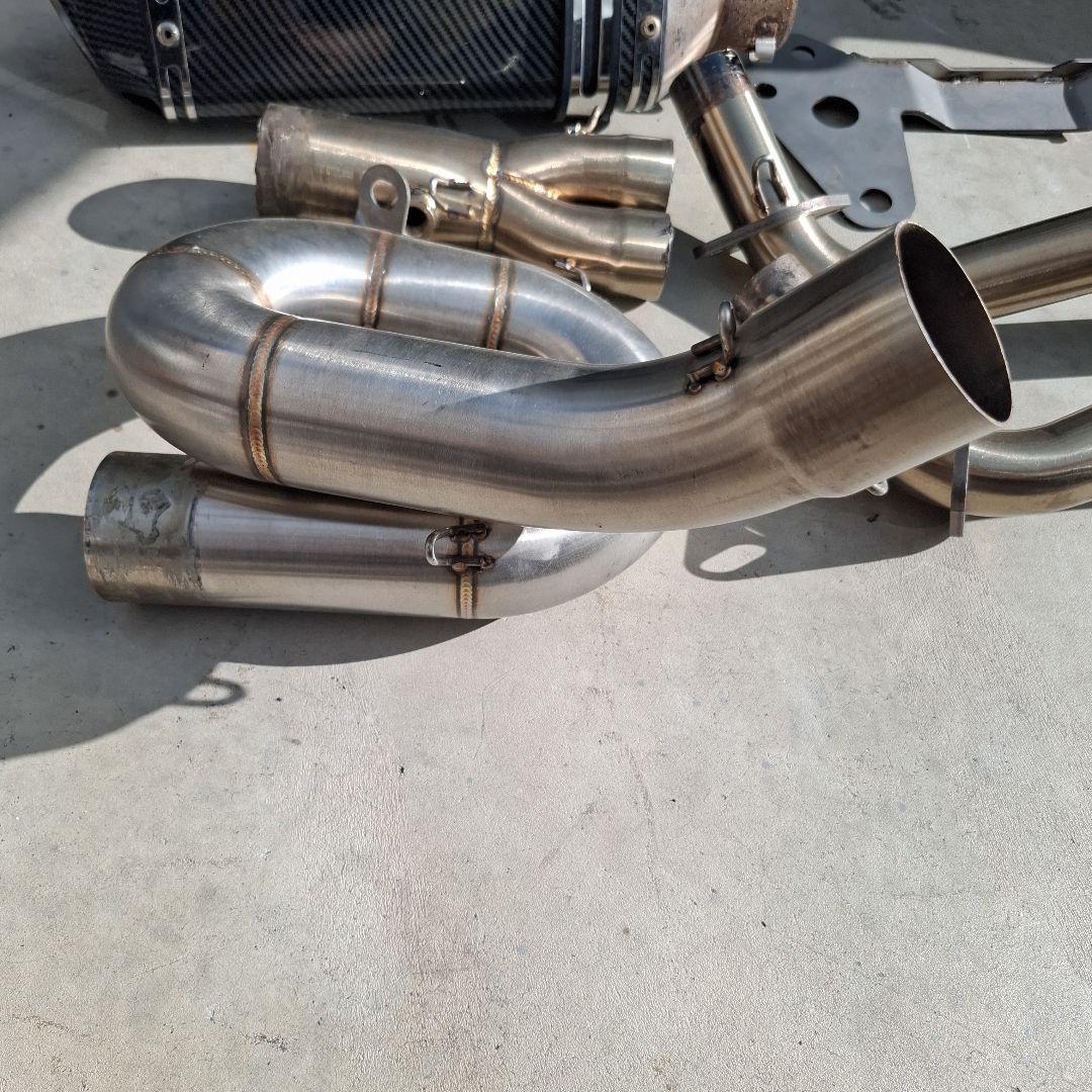 mt07 なんちゃってアクラポトグロマフラー