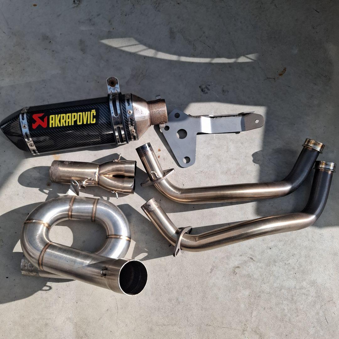 mt07 なんちゃってアクラポトグロマフラー