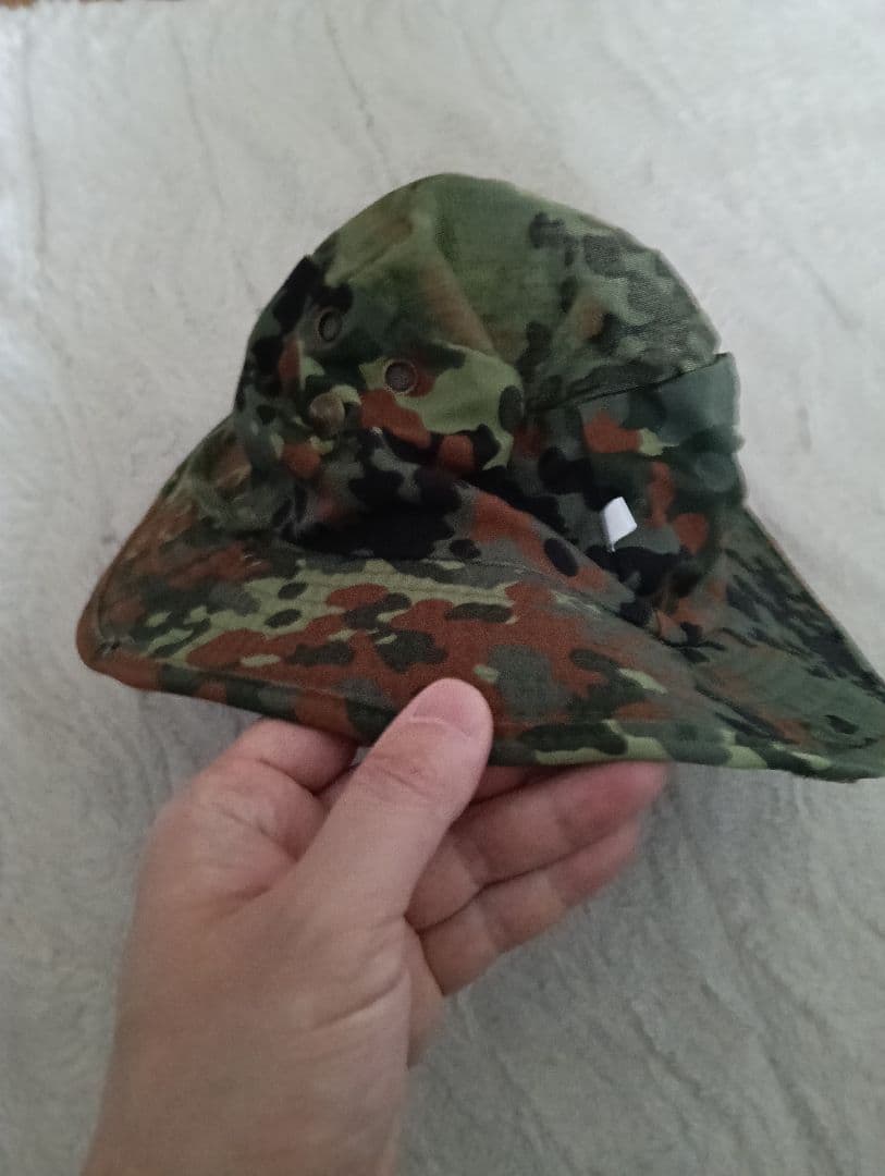 ドイツ軍迷彩服セット（ジャケット・パンツ・帽子・専用ベルト）