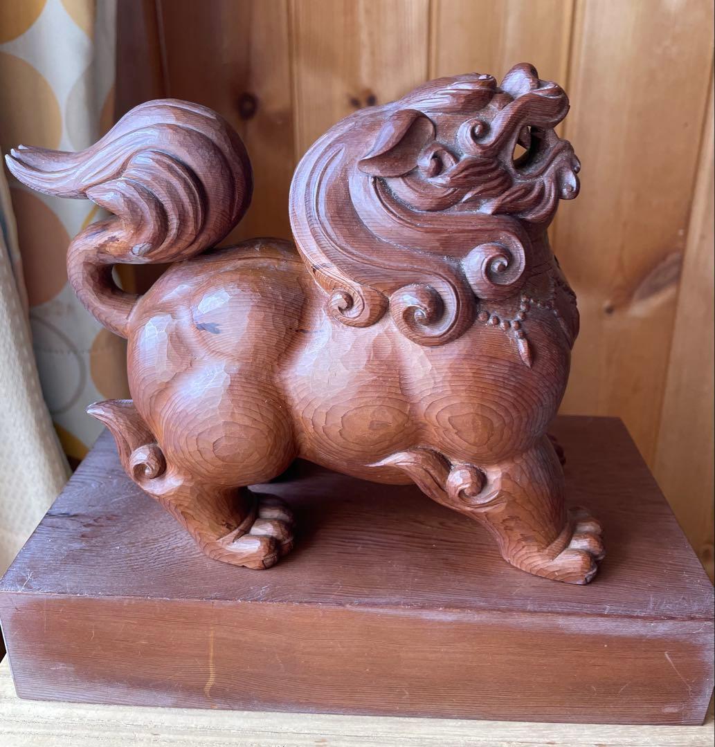 一位一刀彫　高山　唐獅子像 木箱付き