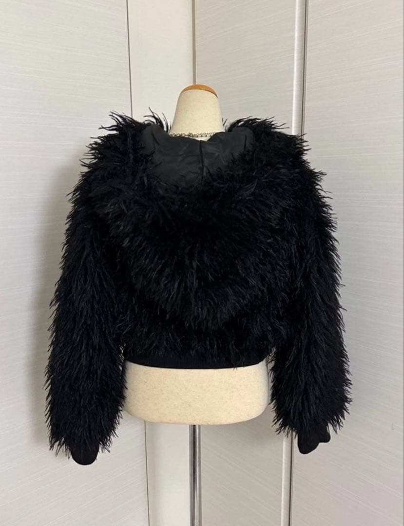 あおば着用　BEEDEN ZIP UP HOODED FUR BLOUSON