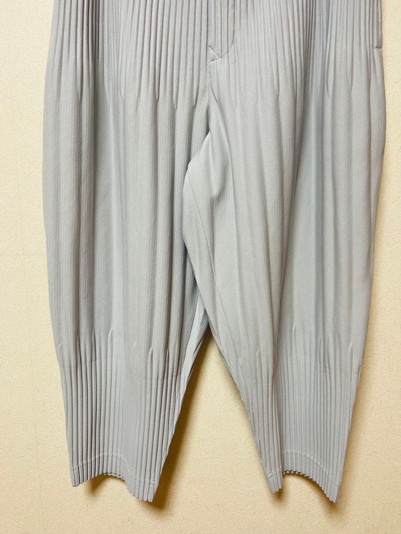 【匿名発送】オムプリッセ　グレーパンツ