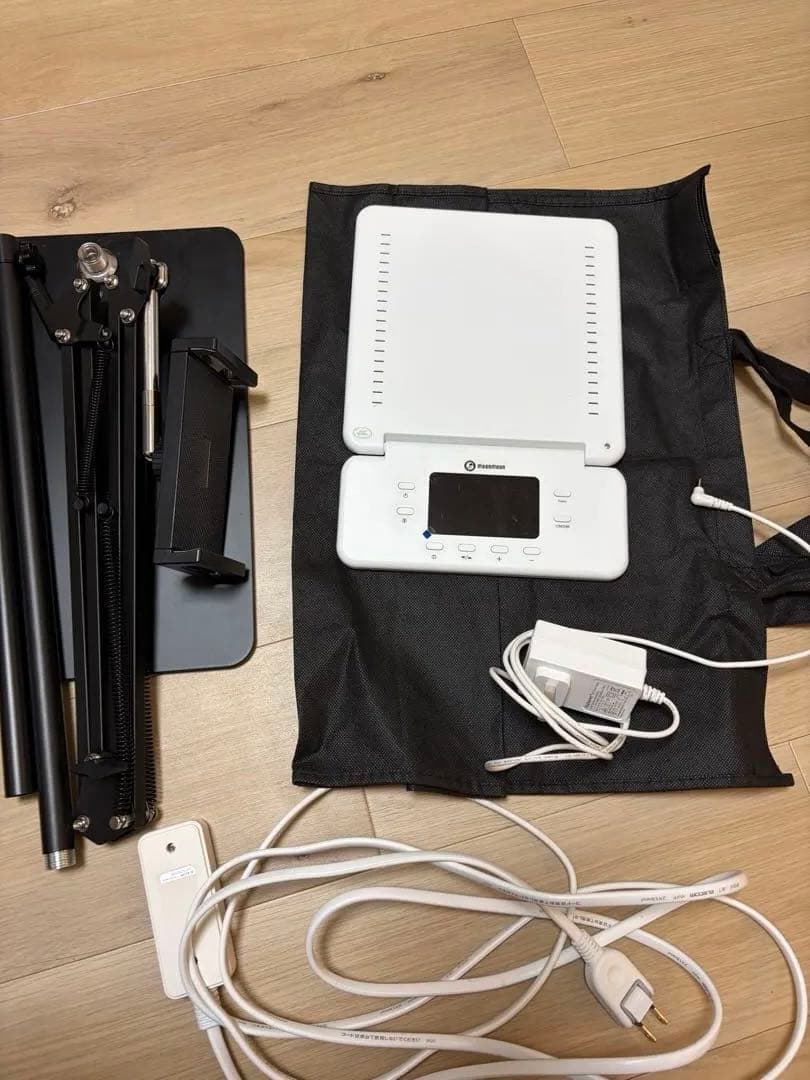 【セット】トトノエライトプレーン、タブレットスタンド、延長コード