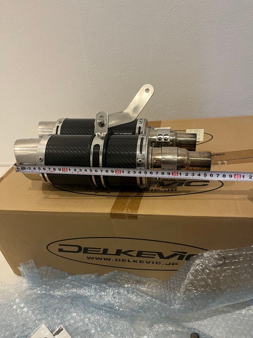 TRIUMPH SpeedTriple1050 Delkevic マフラー2本