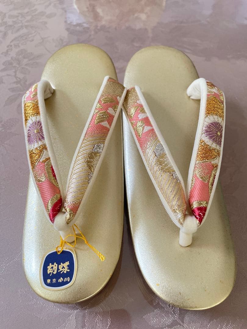 新品未使用 箱あり 東京小川胡蝶 成人式草履バッグM ゴールド