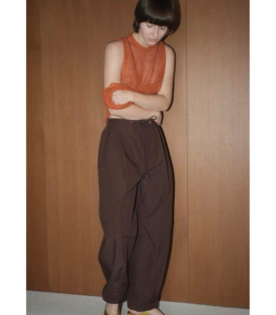 クラネ　COTTON PARACHUTE PANTS