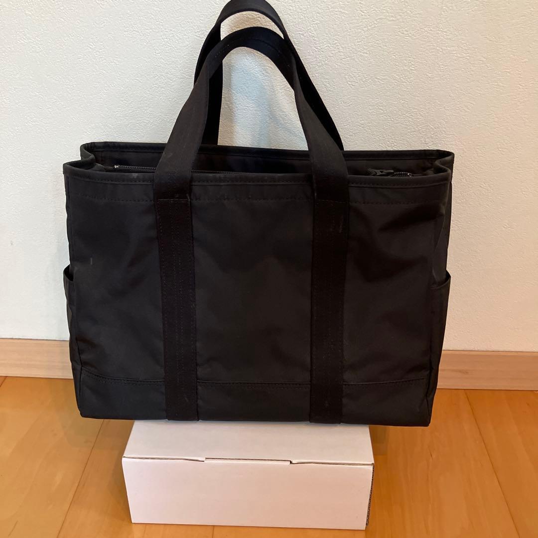 美品　Porter 多収納　吉田かばん 仕切りファスナーマチ付き