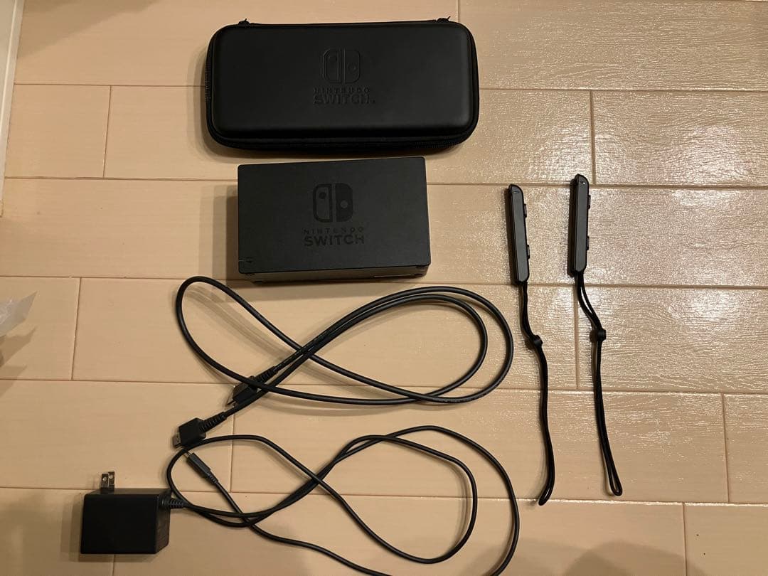 【純正ケース付】Nintendo Switch