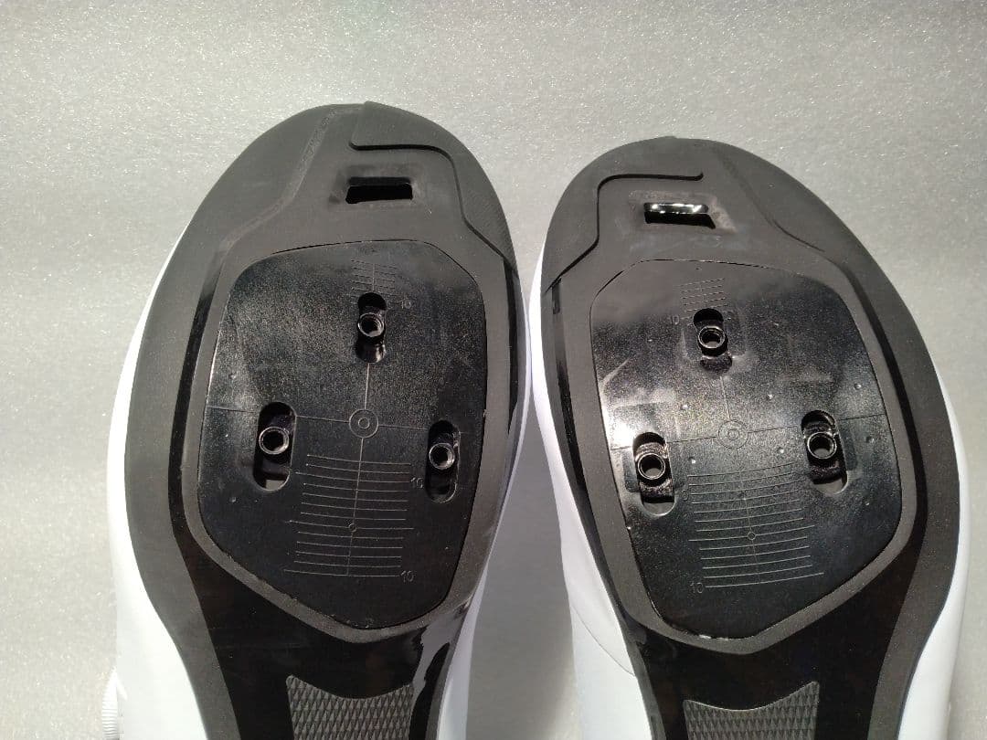 シマノ サイクルシューズ RC3 サイズ 42 ノーマル 色ホワイト