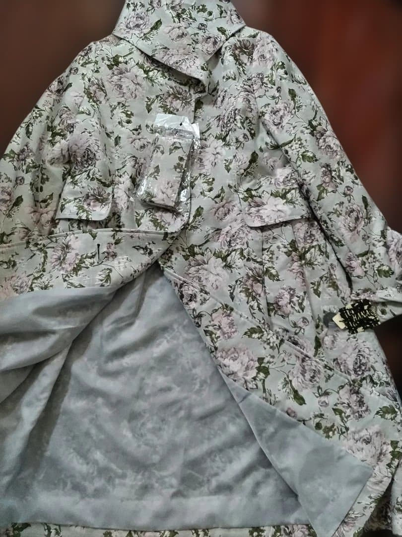 【月末限定お値下げ】HANAHANA ハナハナ 花柄コート新品未使用タグ付き