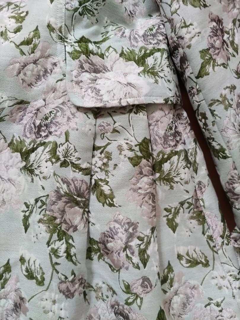 【月末限定お値下げ】HANAHANA ハナハナ 花柄コート新品未使用タグ付き