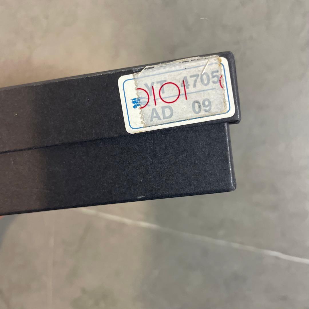 BURBERRY 二つ折り財布 ブラック レザー　ノバチェック