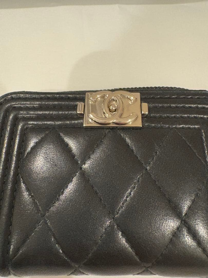 CHANEL シャネル　ジップパース
