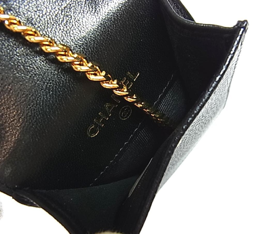 正規美品シャネル　キャビアスキン チェーン付ポーチ型キーケース シガレットケース