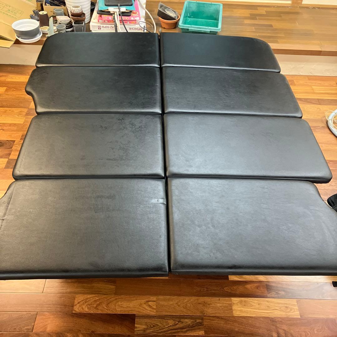 ラ*ー様 200系 ハイエース 黒レザーベッドキットシンク付き