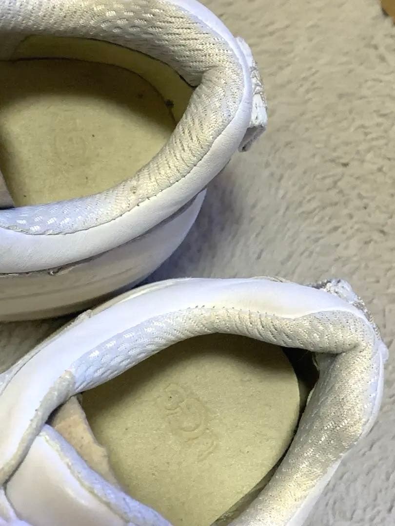 靴 UGG CA805 WHITE NUBUCK