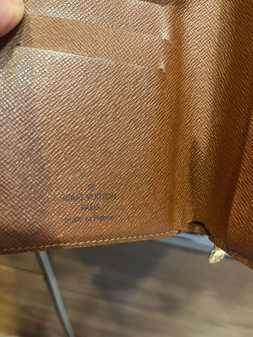 ルイヴィトン モノグラム ポルトモネ・ビエ・トレゾール 二つ折り財布