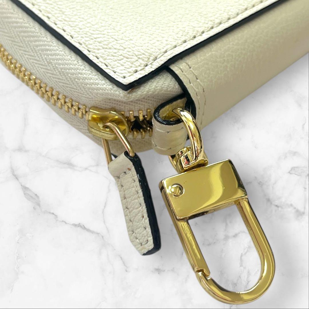 【未使用★現行品】ラコバレーノ スマートWキーケース オフホワイト