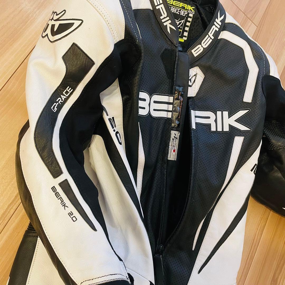 【極美品】BERIK 2.0革ツナギ レーシングスーツ 胸・脊髄プロテクター54