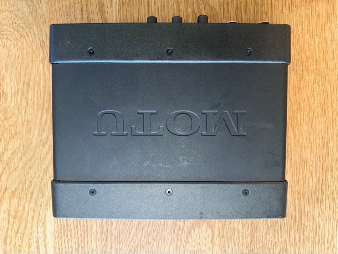 MOTUのUltraLite mk5 オーディオインターフェイス