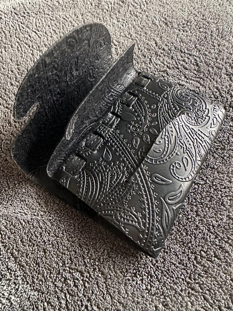 所作　cp2.5 ペイズリー　ブラック　三つ折財布　コンパクトウォレット