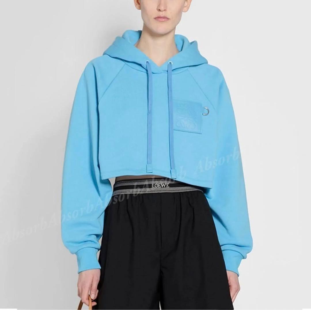 【12/31まで年末SALE】 LOEWE ロエベクロップドアナグラムパーカー