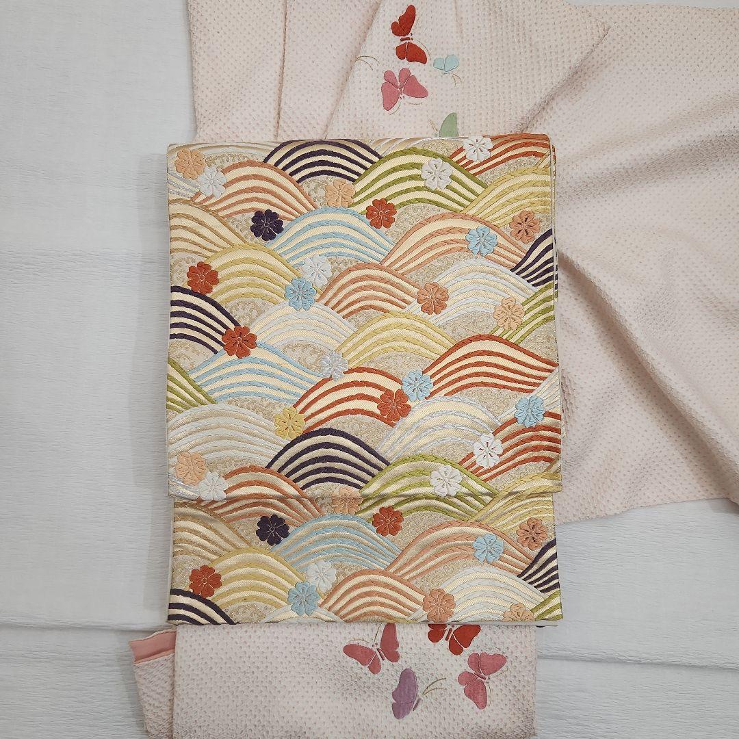 未使用に近い　総絞り刺繍訪問着　蝶々　淡い桜色　付け下げ　阪急扱い　正絹