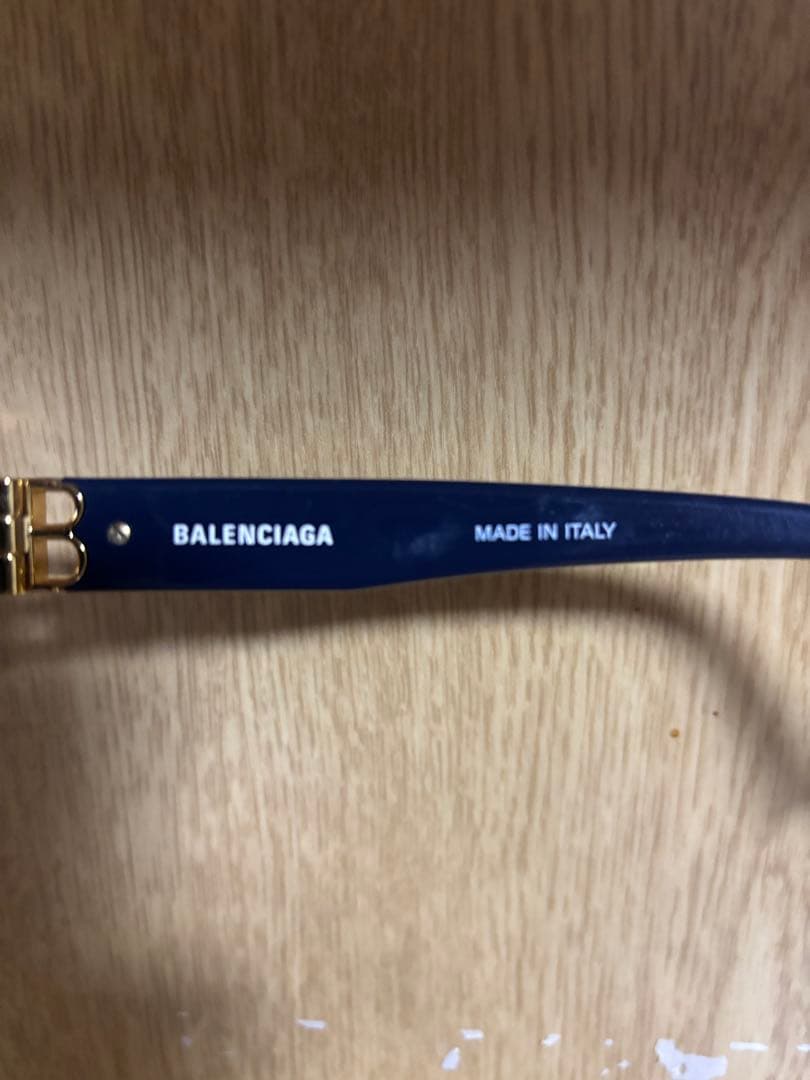 ネイビー サングラス ゴールドロゴ