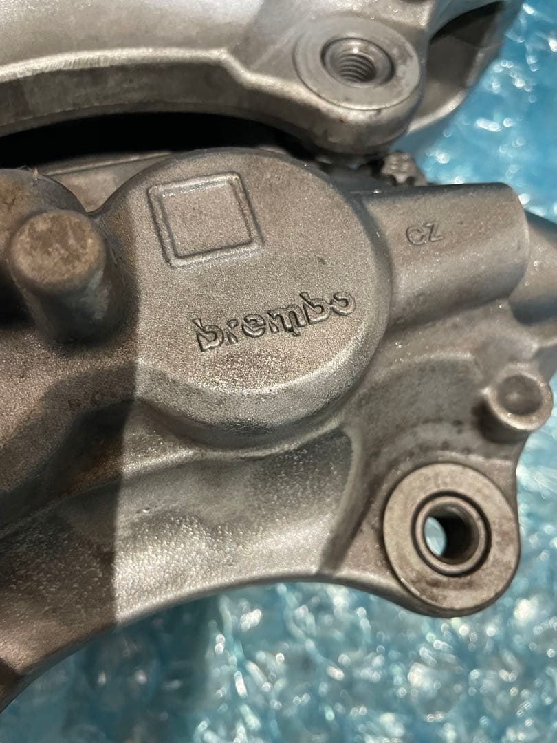 f30 f31 f82 純正ブレンボキャリパーオーバーホールガッツです