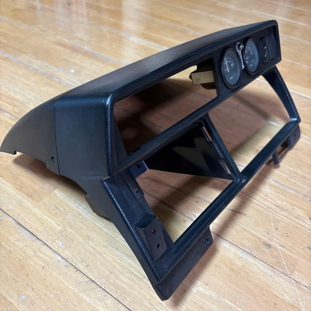 ハイエース　救急車　ハイメデック　ダッシュボード　パネル 電圧計付き