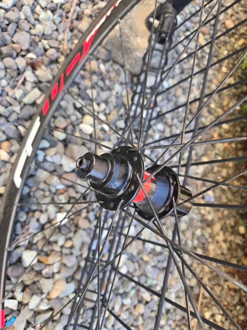 FFWDF4R チューブラータイヤ カーボン製