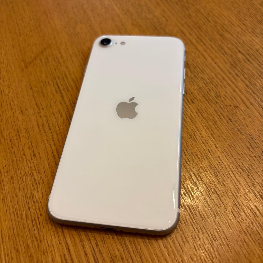 Apple iPhone SE 第2世代 64GB ホワイト　SIMフリー