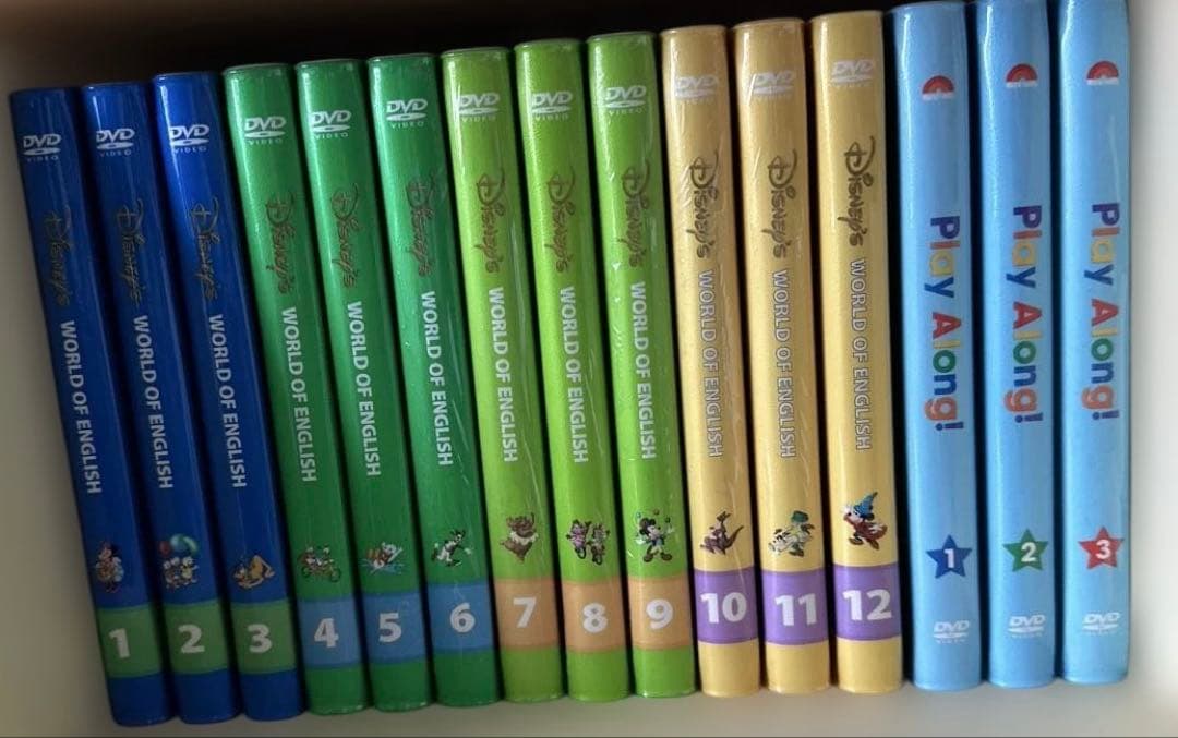 ✨ディズニー英語システム✨未開封あり　 DVD 、本セット(棚は別売り)DWE