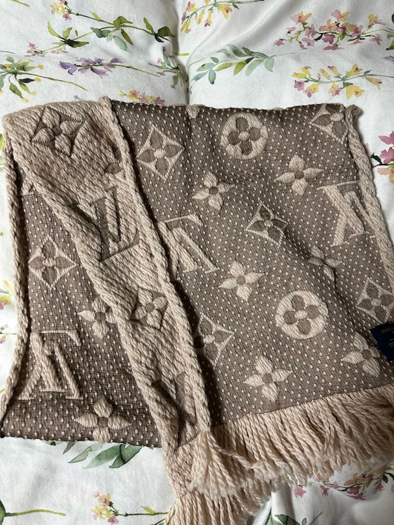 CongqiangLouis Vuitton ロゴ入りマフラー ベージュ