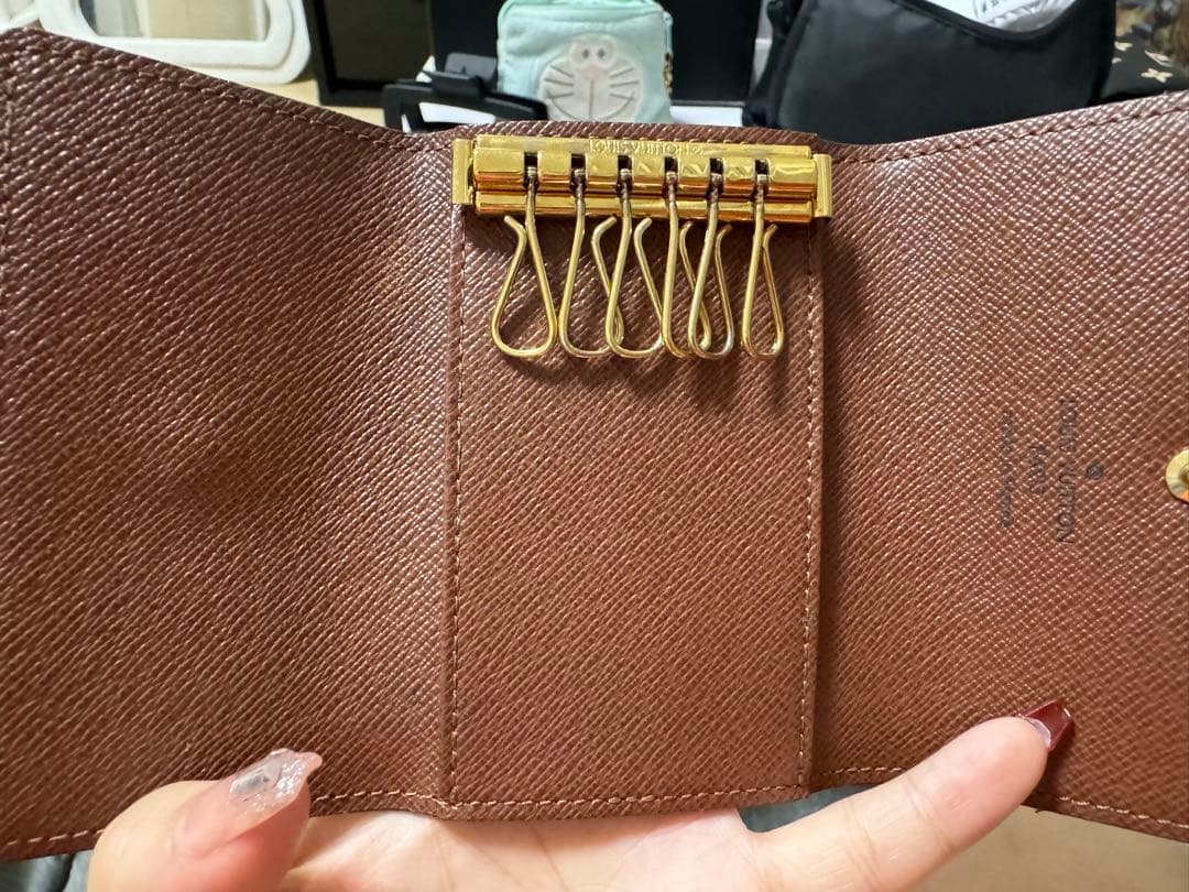 ルイヴィトン LOUIS VUITTON キーケース
